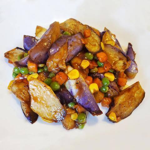 Eggplant with Vegetarian Kung Pao Sauce